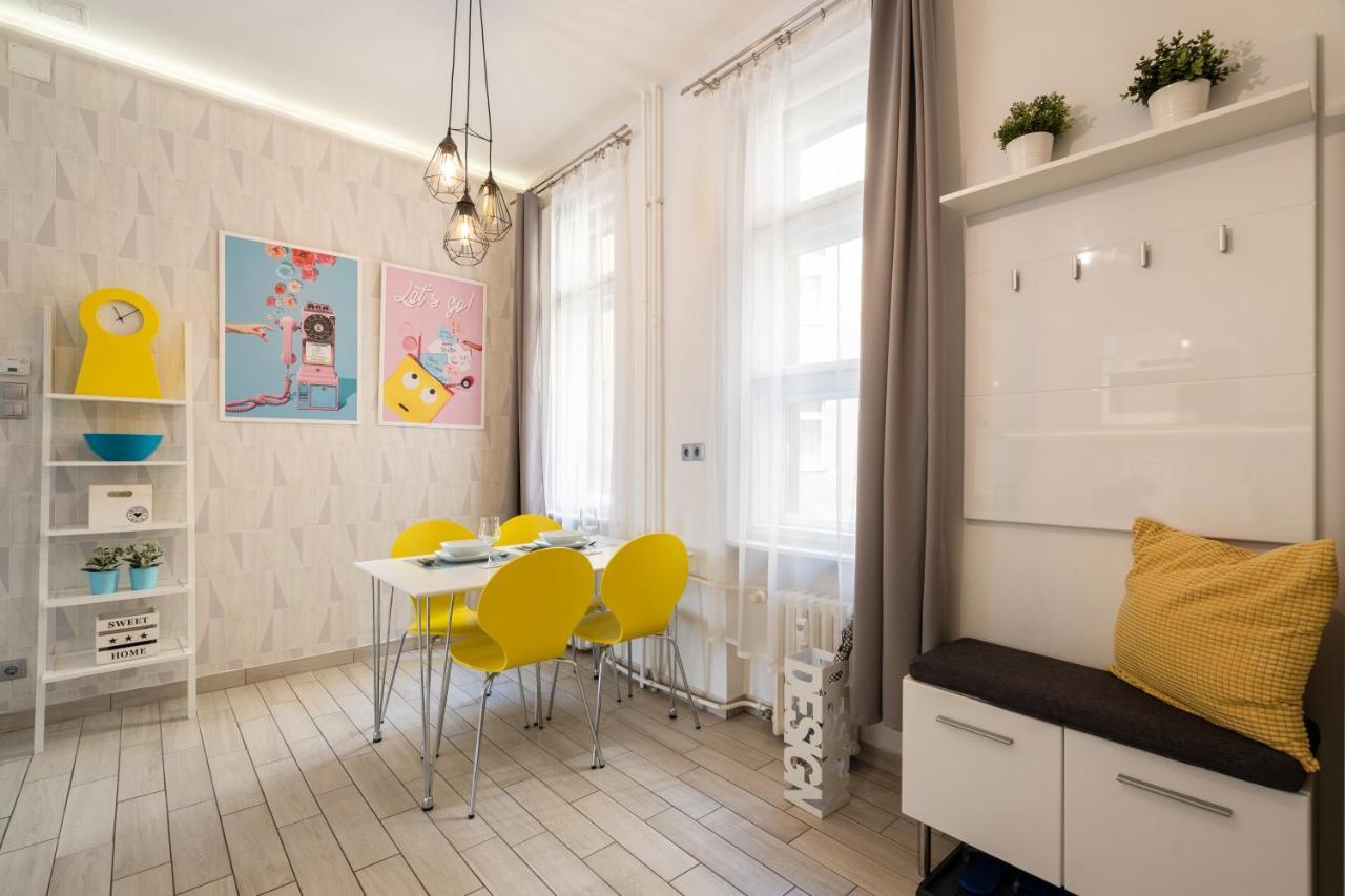 Bpr Chic Gem In The Heart Of The City Boedapest Buitenkant foto