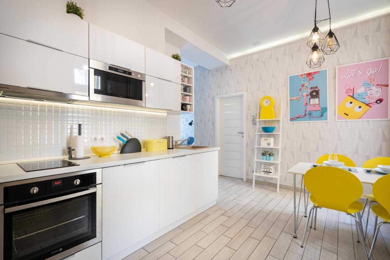 Bpr Chic Gem In The Heart Of The City Boedapest Buitenkant foto