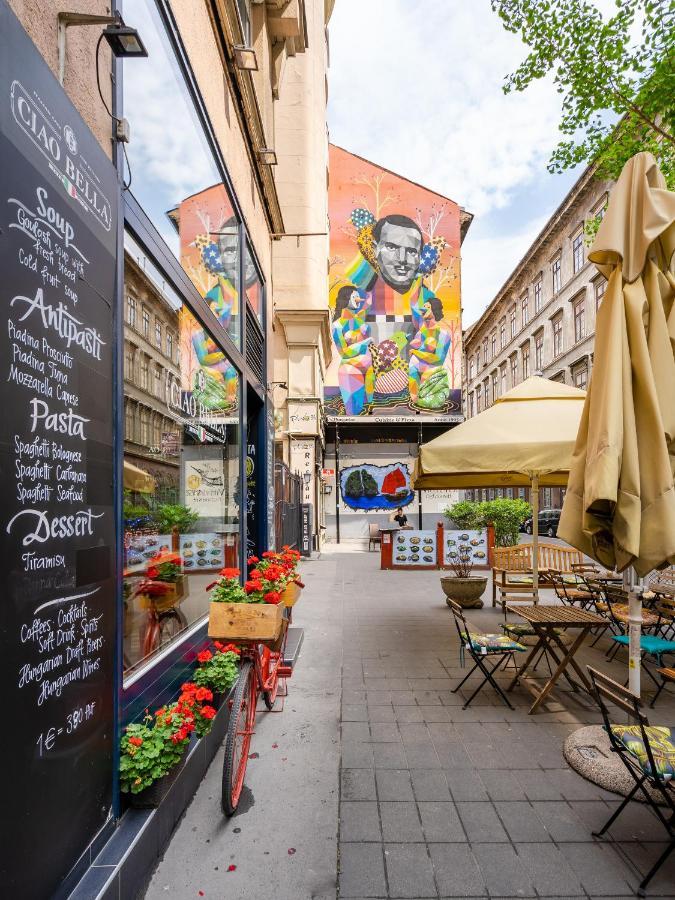 Bpr Chic Gem In The Heart Of The City Boedapest Buitenkant foto
